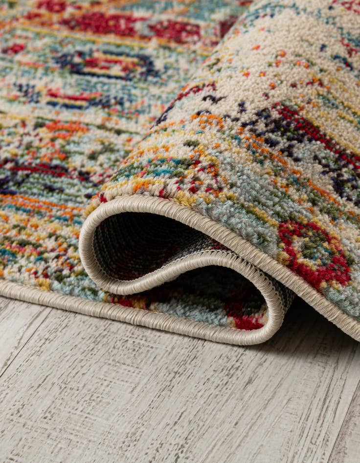Detail image of  2' 7 x 10'  Washable Mesa Runner Rug