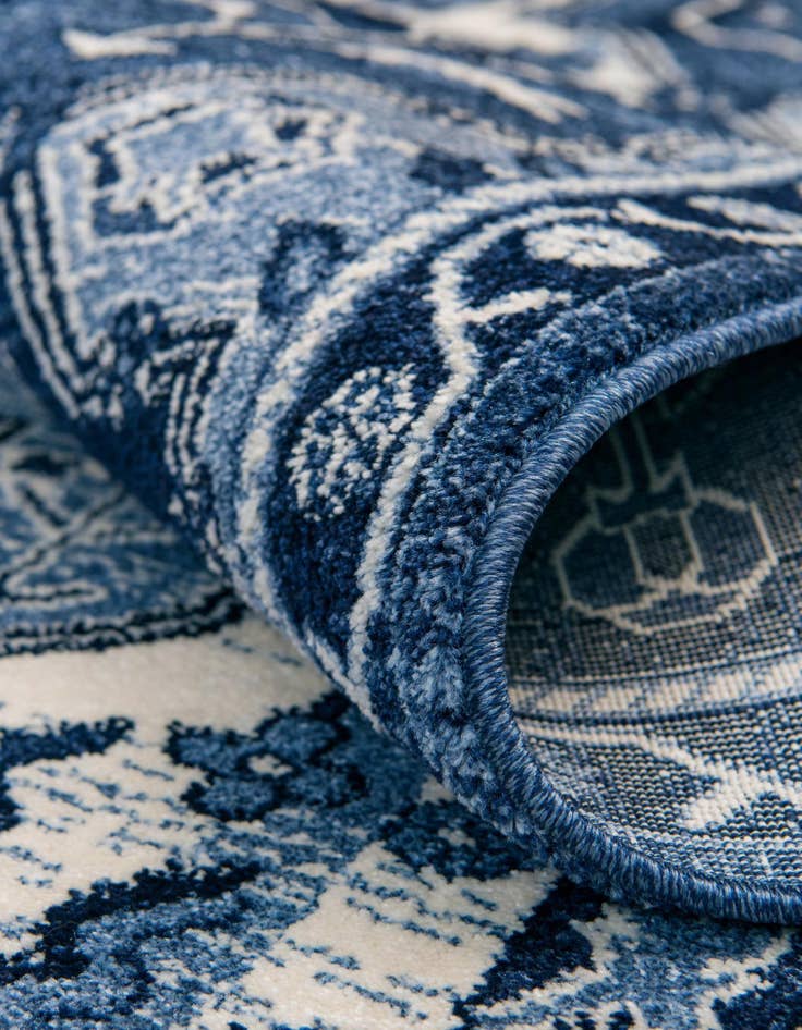 Detail image of  2' 7 x 10' Miranda Runner Rug