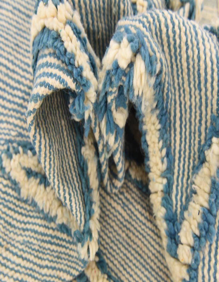 Detail image of  4' 8 x 9' 7  Hand Knotted Moroccan Wool Runner Rug