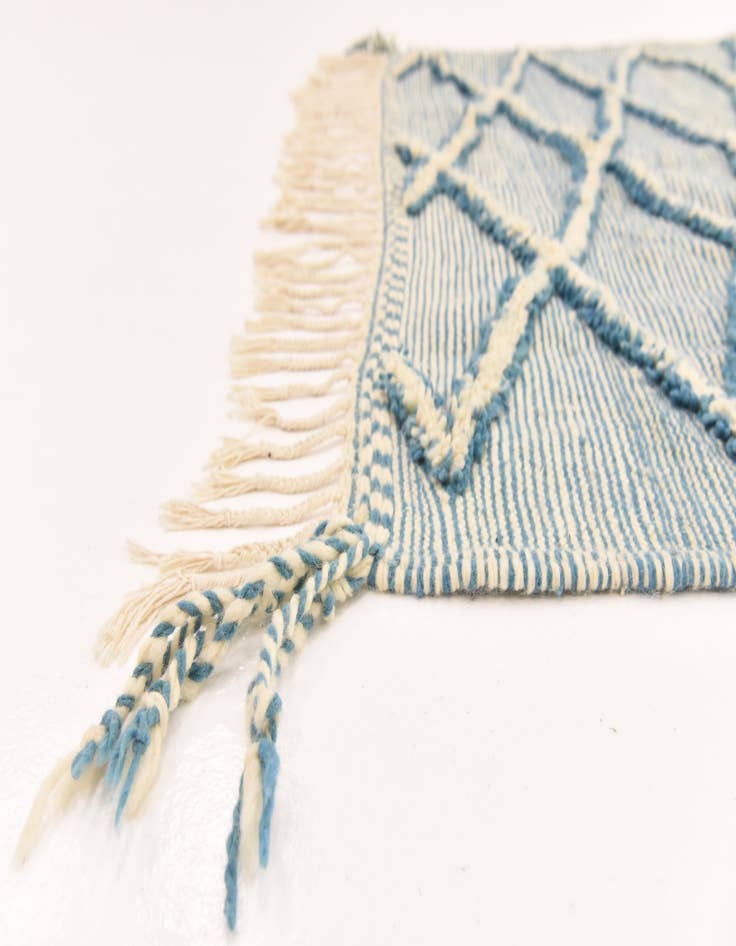 Detail image of  4' 8 x 9' 7  Hand Knotted Moroccan Wool Runner Rug