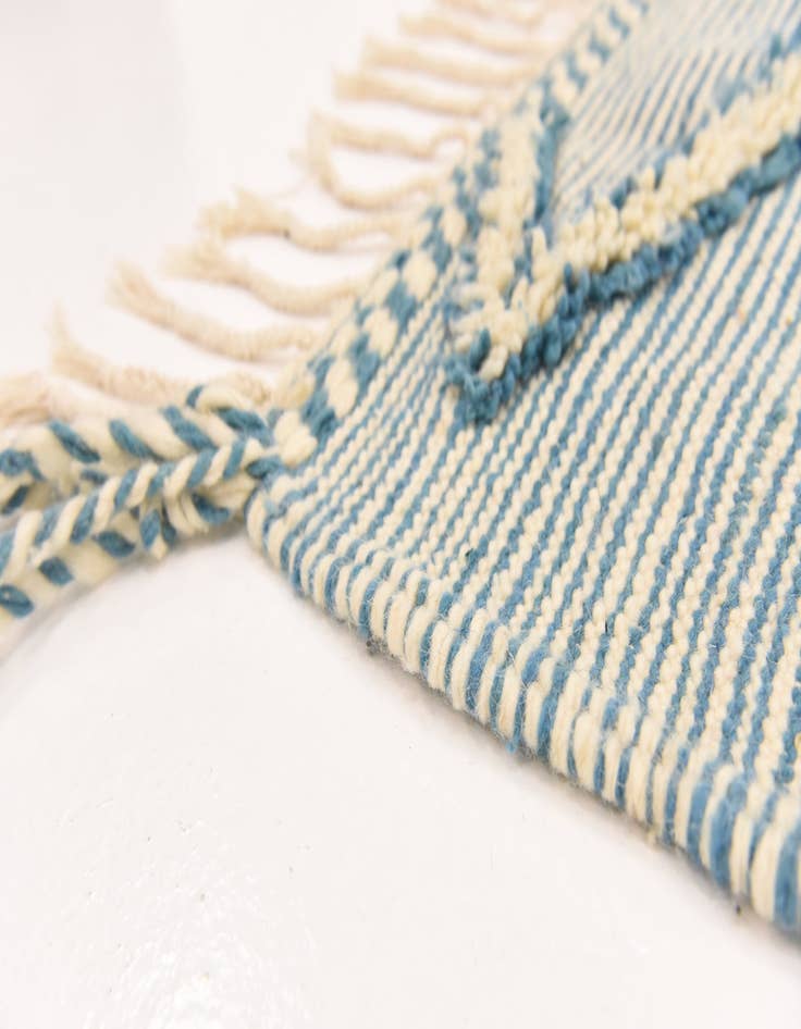 Detail image of  4' 8 x 9' 7  Hand Knotted Moroccan Wool Runner Rug