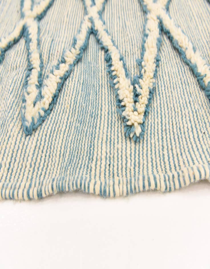 Detail image of  4' 8 x 9' 7  Hand Knotted Moroccan Wool Runner Rug