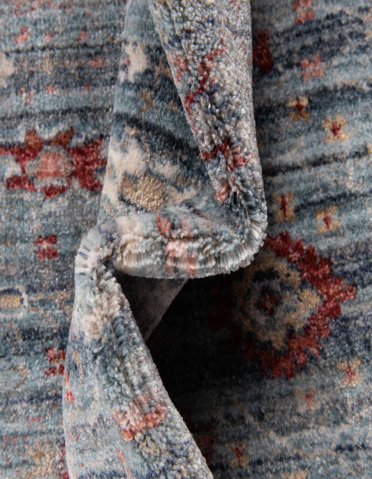 Detail image of  2' 2 x 4' Noble Runner Rug