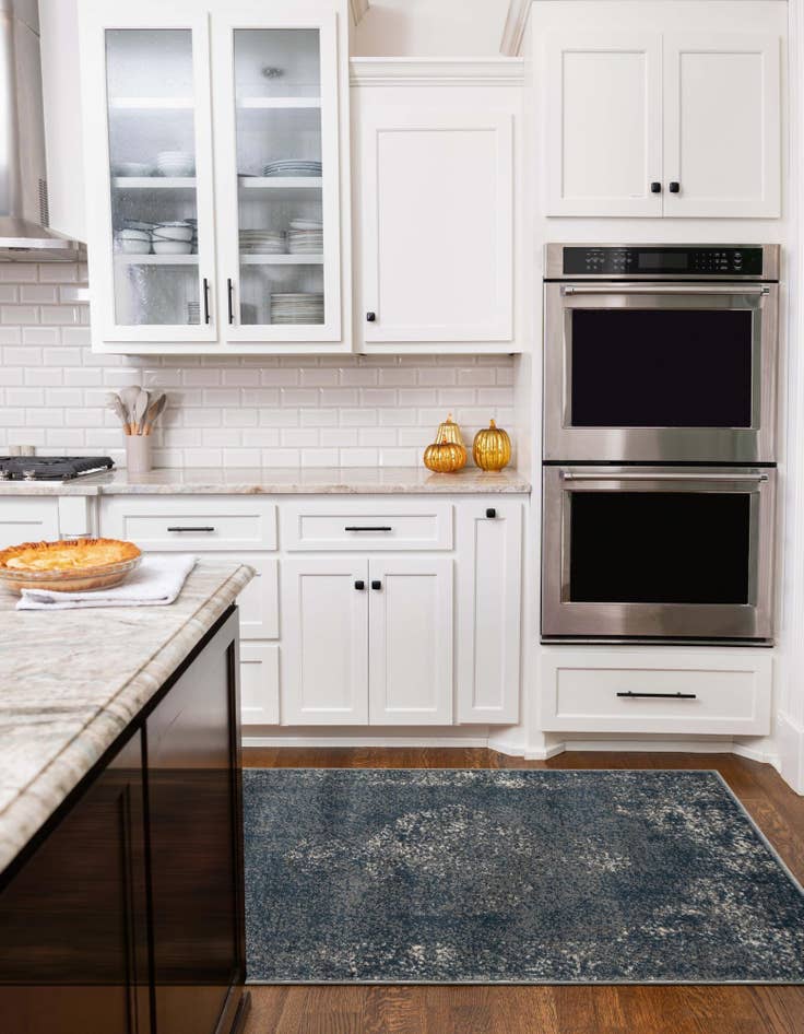 Detail image of  2' x 6' Oregon Runner Rug