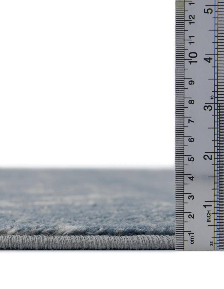 Detail image of  2' 7 x 13' Oregon Runner Rug