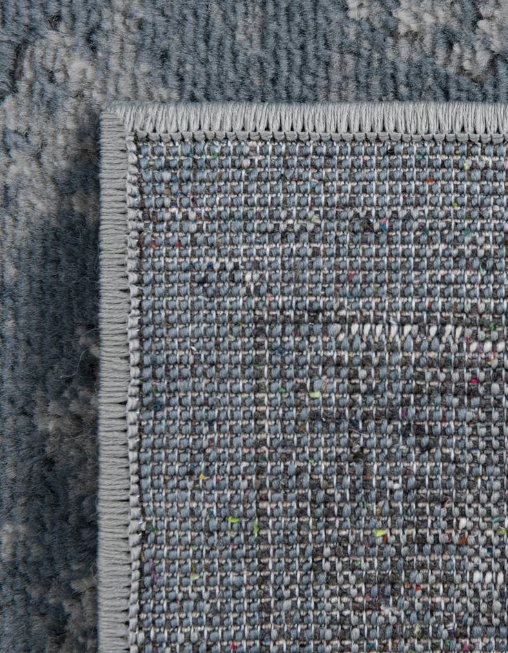 Detail image of  2' 7 x 13' Oregon Runner Rug