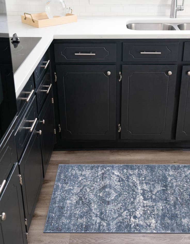 Detail image of  2' x 6' Oregon Runner Rug