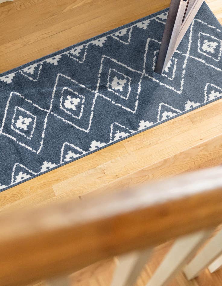 Detail image of  2' x 8' Oslo Runner Rug