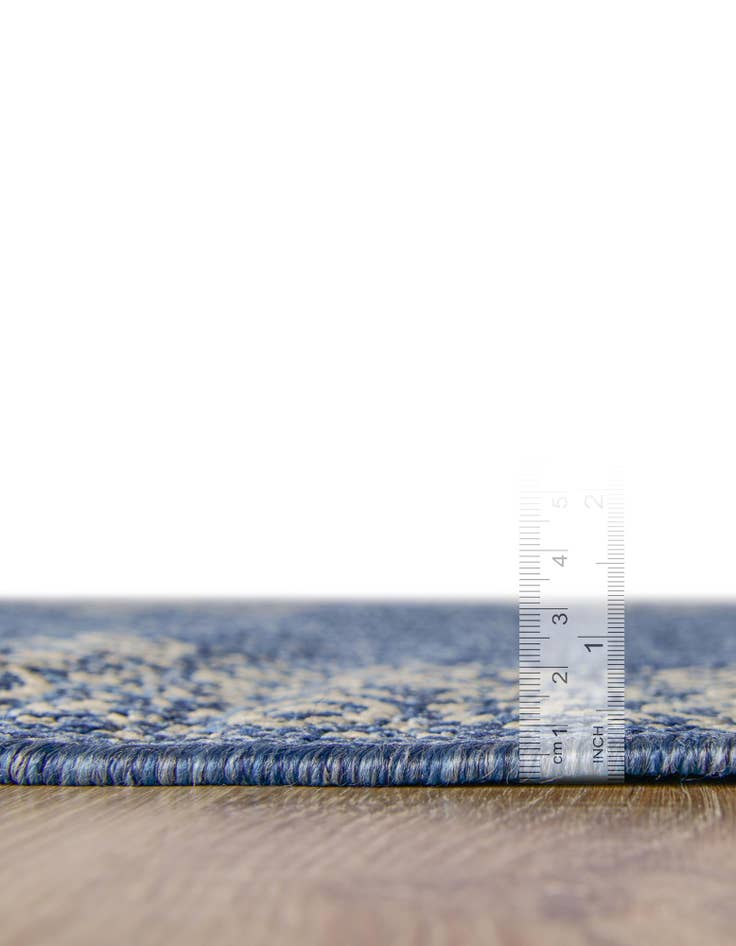 Detail image of 2' x 4' Washable Border Indoor / Outdoor Runner Rug