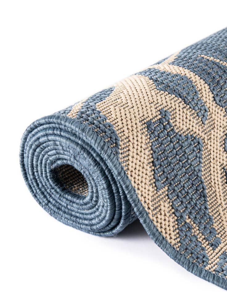 Detail image of  2' x 6'  Washable Botanical Indoor / Outdoor Runner Rug