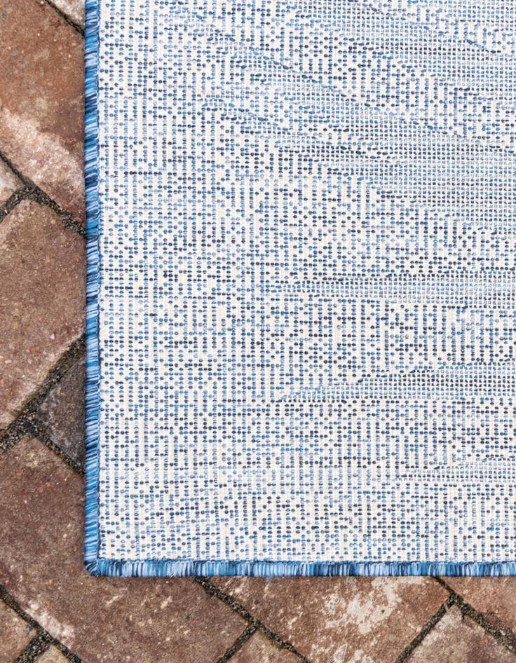 Detail image of  2' 7 x 10'  Washable Botanical Indoor / Outdoor Runner Rug