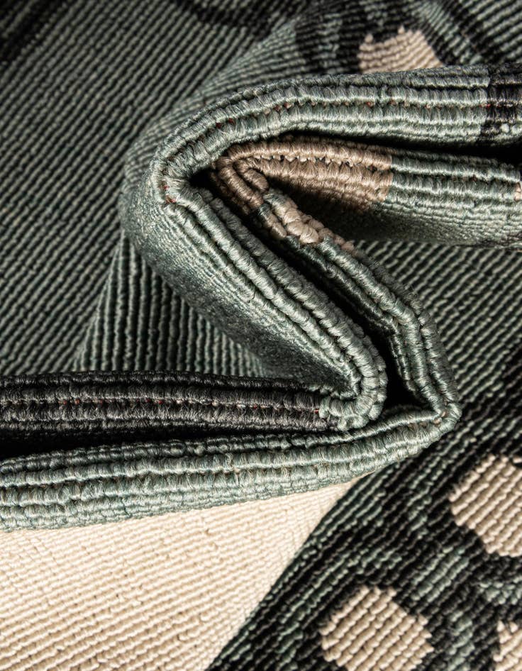 Detail image of  2' 7 x 10'  Washable Coastal Indoor / Outdoor Runner Rug