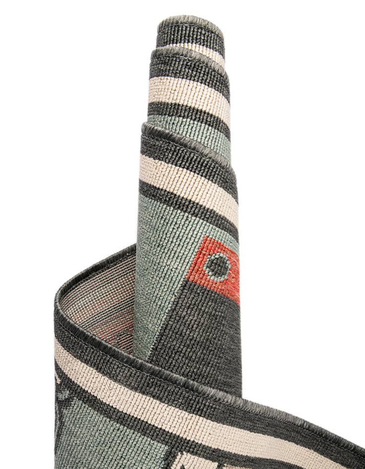 Detail image of  2' 7 x 10'  Washable Coastal Indoor / Outdoor Runner Rug