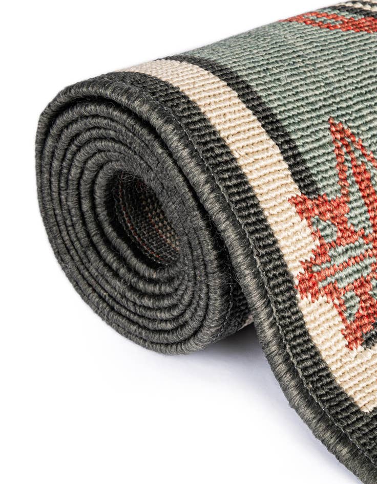 Detail image of  2' 7 x 10'  Washable Coastal Indoor / Outdoor Runner Rug