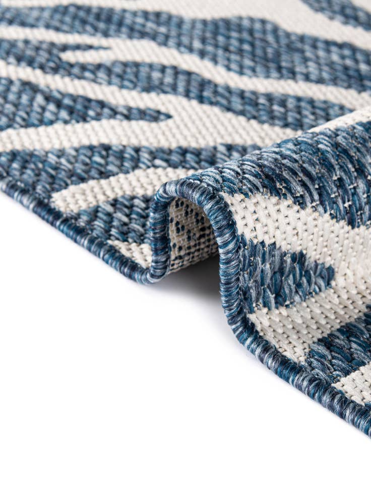 Detail image of  2' x 5' 3  Washable Coastal Indoor / Outdoor Runner Rug