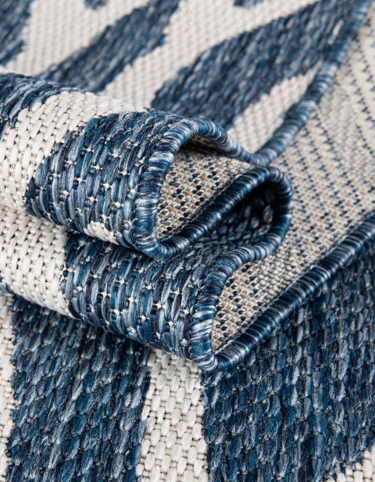 Detail image of  2' x 5' 3  Washable Coastal Indoor / Outdoor Runner Rug