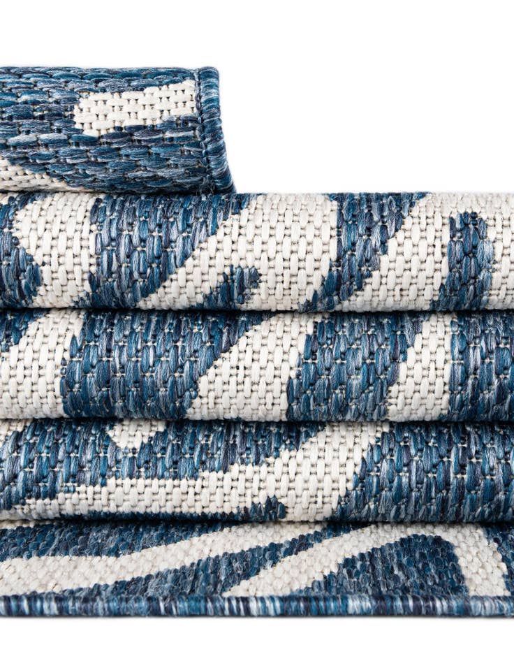 Detail image of  2' x 5' 3  Washable Coastal Indoor / Outdoor Runner Rug