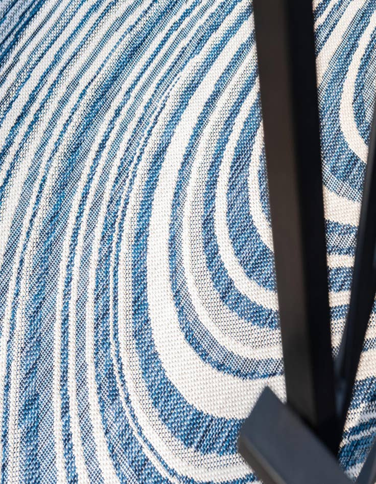 Detail image of  2' x 6'  Washable Modern Indoor / Outdoor Runner Rug