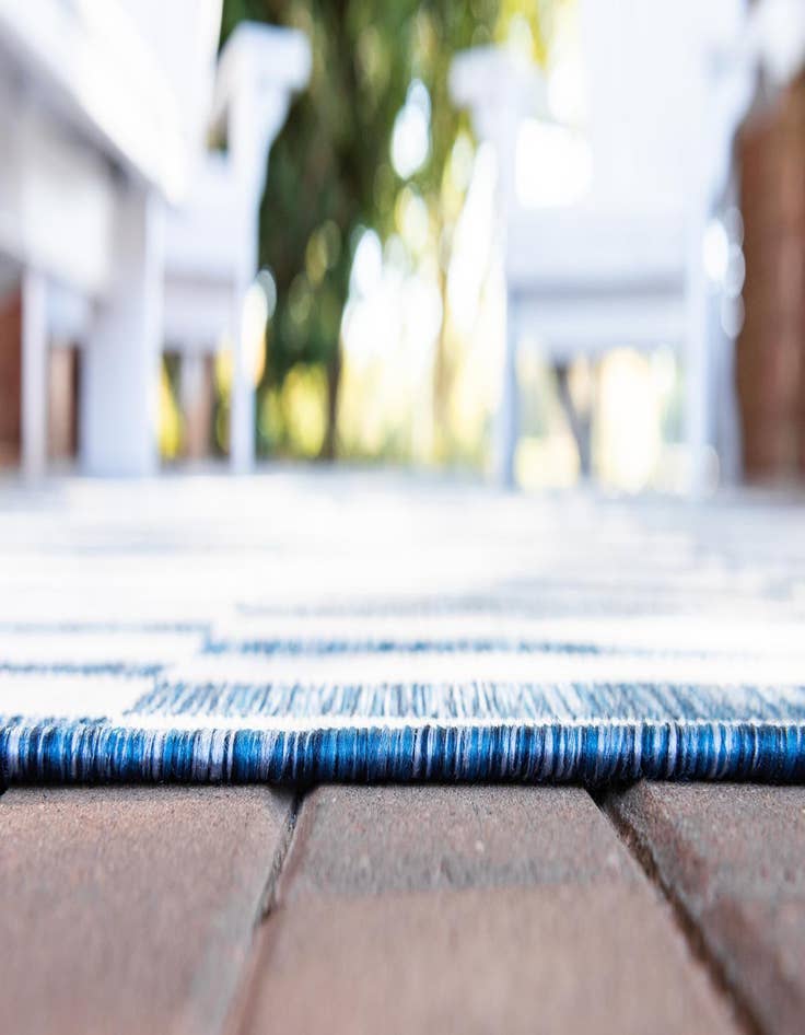 Detail image of  2' x 6'  Washable Ribbon Indoor / Outdoor Runner Rug