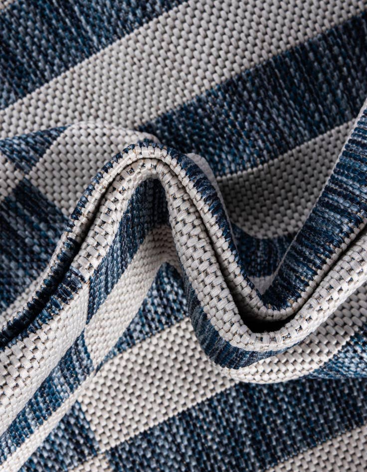 Detail image of  2' x 6'  Washable Ribbon Indoor / Outdoor Runner Rug