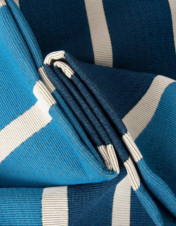 Detail image of  2' 7 x 12'  Washable Ribbon Indoor / Outdoor Runner Rug