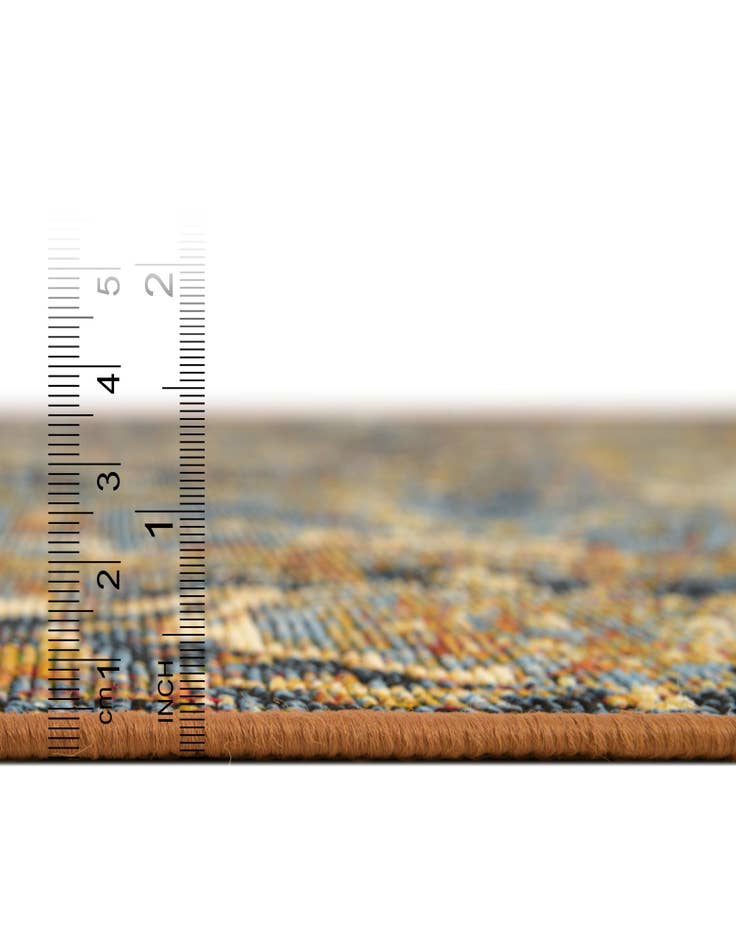 Detail image of  2' 7 x 5' 3  Washable Traditional Indoor / Outdoor Runner Rug