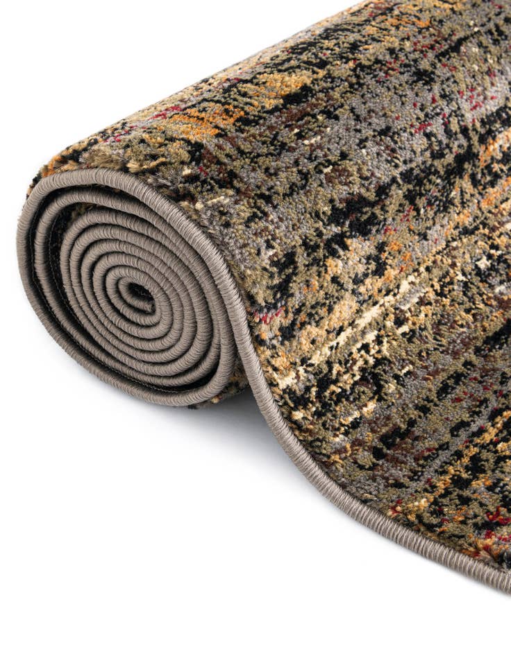 Detail image of  2' 7 x 10' Saturn Runner Rug