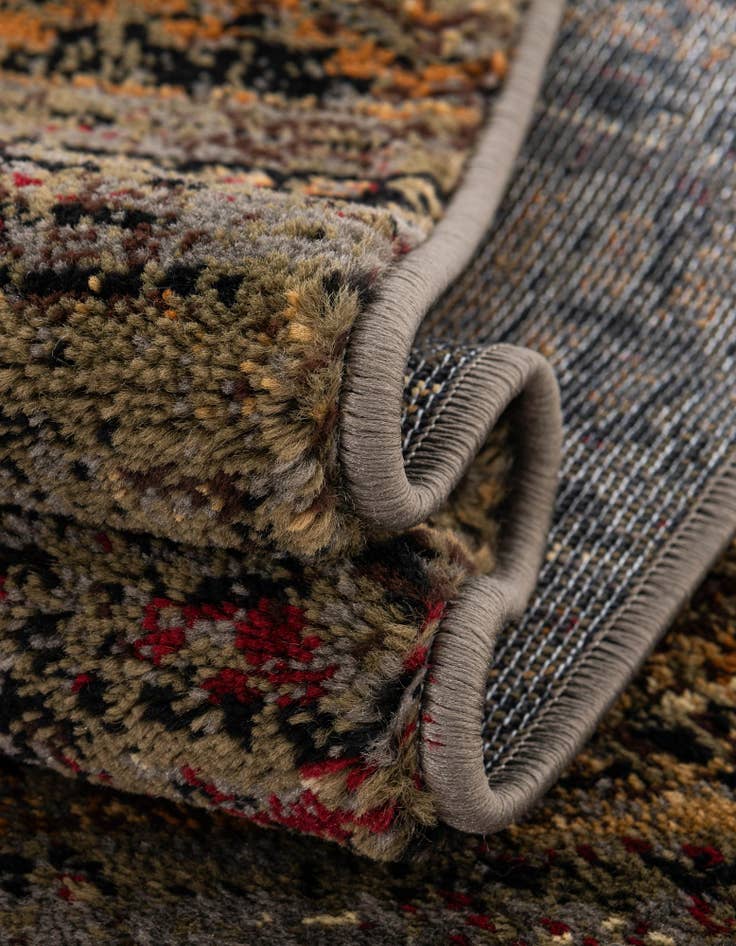 Detail image of  2' 7 x 14' Saturn Runner Rug