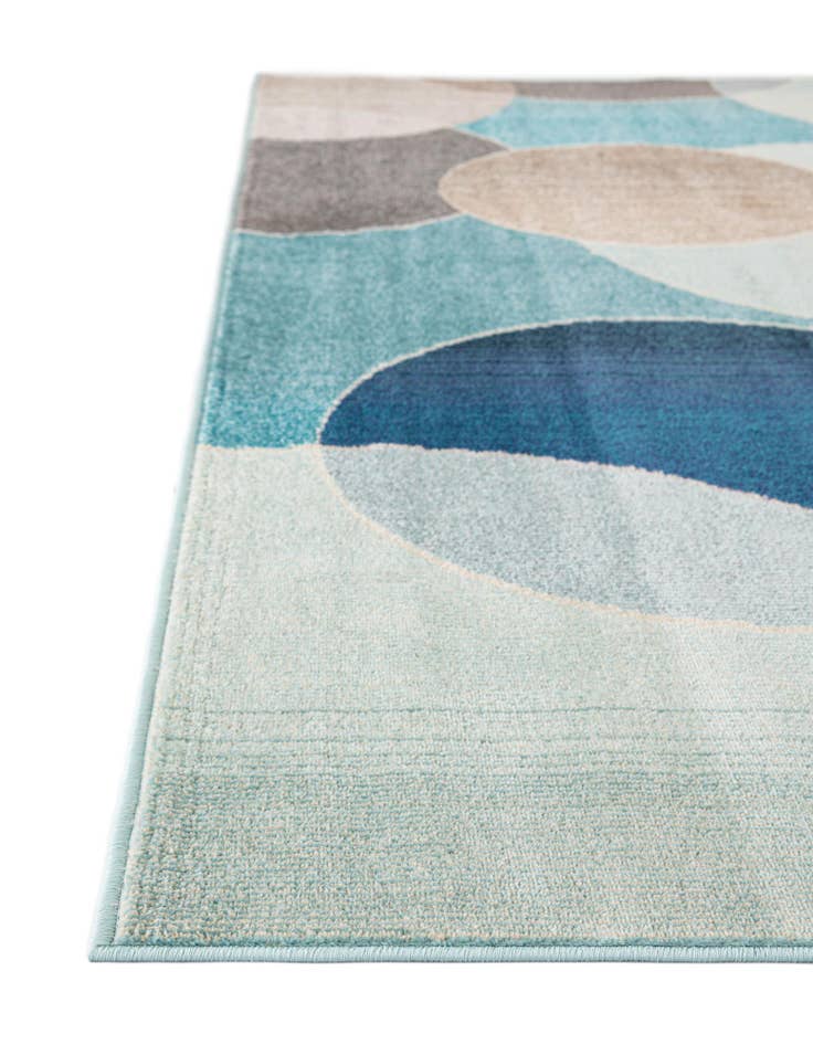 Detail image of  2' 7 x 10'  Washable Theia Runner Rug
