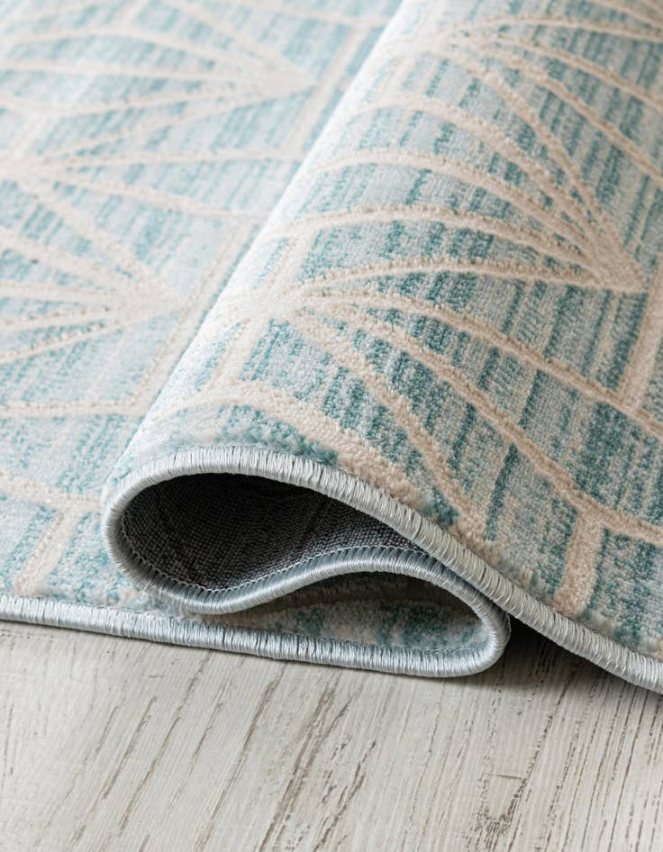 Detail image of Jill Zarin 2' 7 x 8' Uptown Fifth Avenue Runner Rug