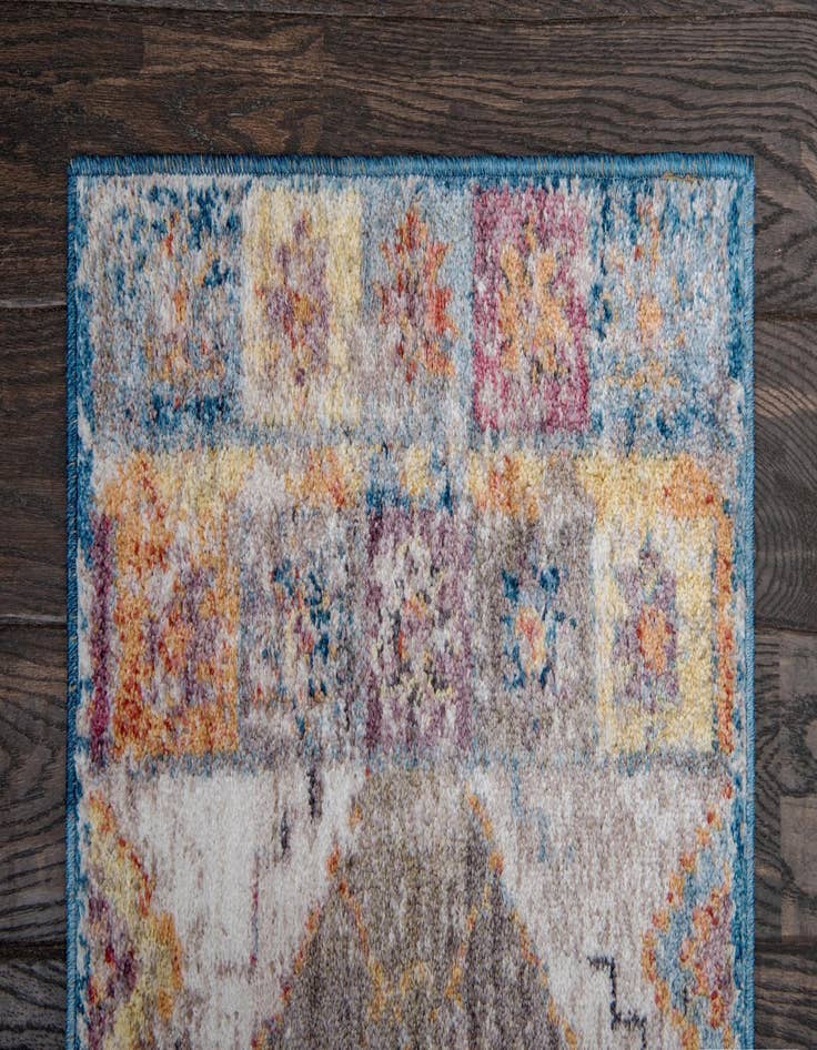 Detail image of  2' 2 x 6' Vega Runner Rug