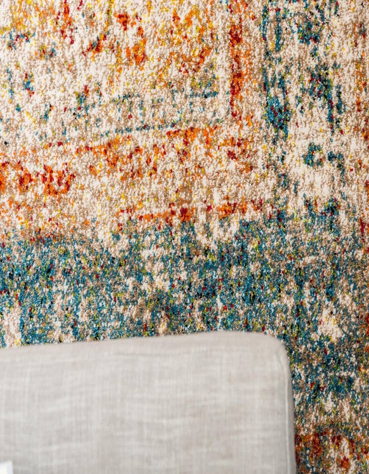 Detail image of  2' 7 x 10' Veneto Runner Rug