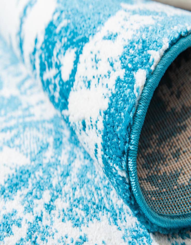 Detail image of 2' x 6' Veneto Runner Rug