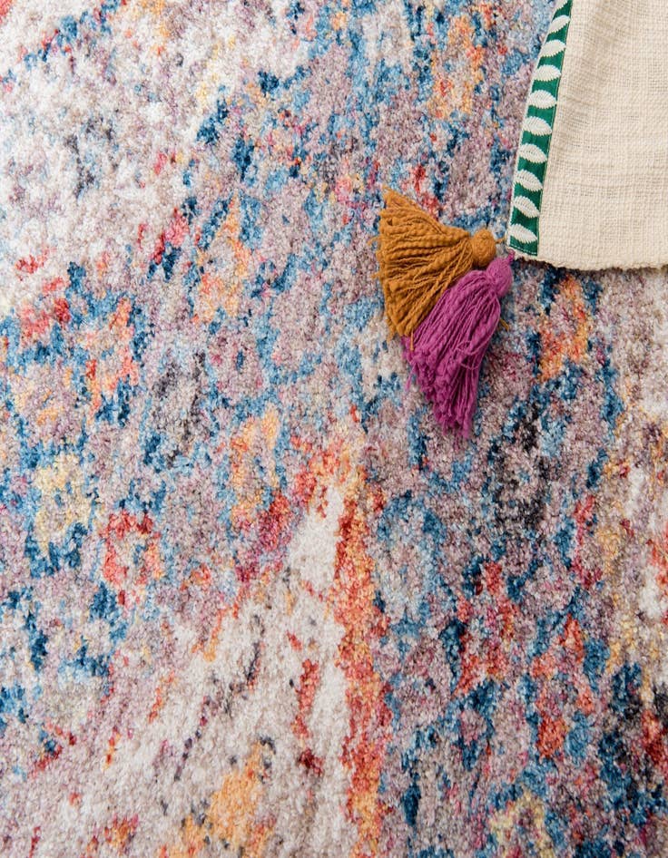 Detail image of  2' 7 x 8' 2 Williamsburg Runner Rug