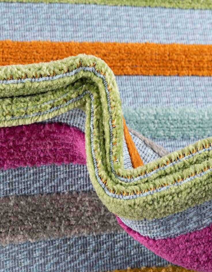 Detail image of  5' 3 x 5' 3  Washable Aruba Indoor / Outdoor Square Rug