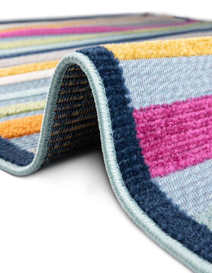 Detail image of  5' 3 x 5' 3  Washable Aruba Indoor / Outdoor Square Rug
