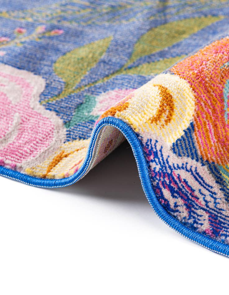 Detail image of  7' 10 x 7' 10 Blossom Square Rug