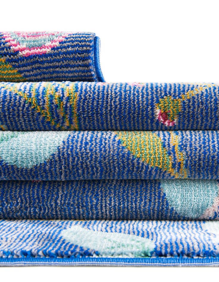 Detail image of  7' 10 x 7' 10 Blossom Square Rug