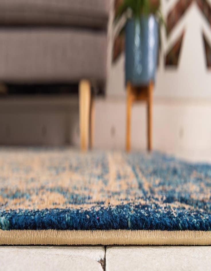 Detail image of  4' 5 x 4' 5 Charlestown Square Rug