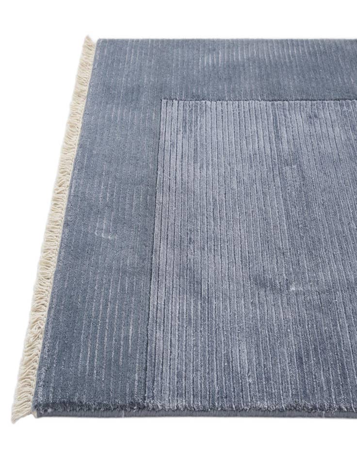 Detail image of  2' 7 x 2' 7  Hand Knotted Darya Wool Square Rug