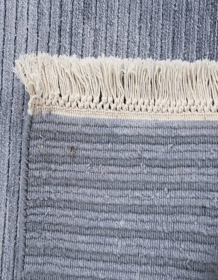 Detail image of  2' 7 x 2' 7  Hand Knotted Darya Wool Square Rug