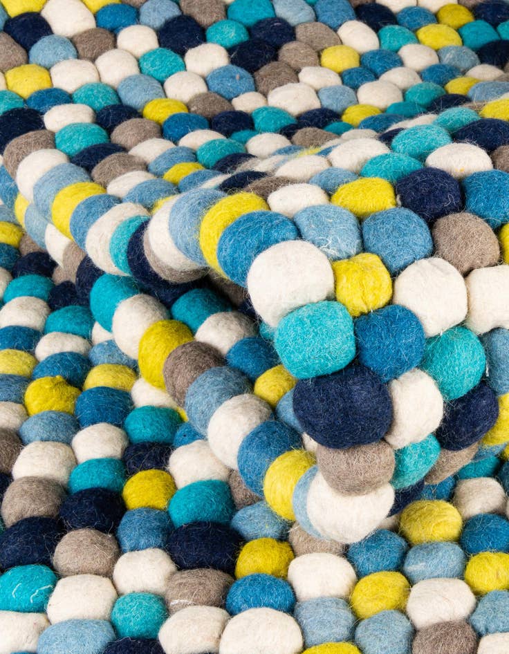 Detail image of  7' 10 x 7' 10 Felt Ball Wool Square Rug