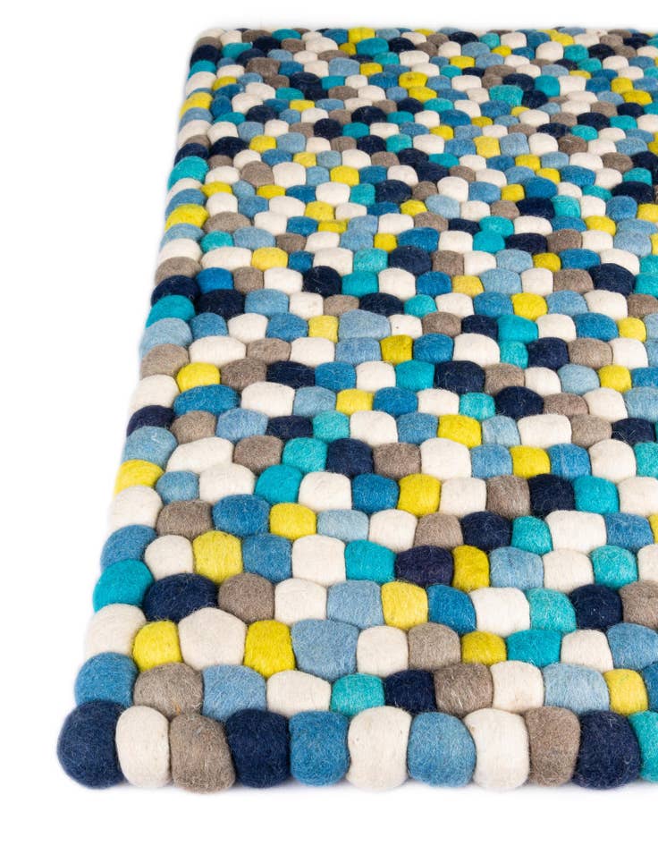 Detail image of  7' 10 x 7' 10 Felt Ball Wool Square Rug