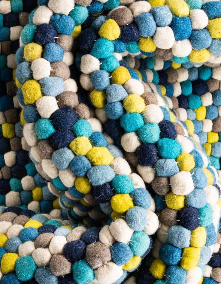 Detail image of  7' 10 x 7' 10 Felt Ball Wool Square Rug