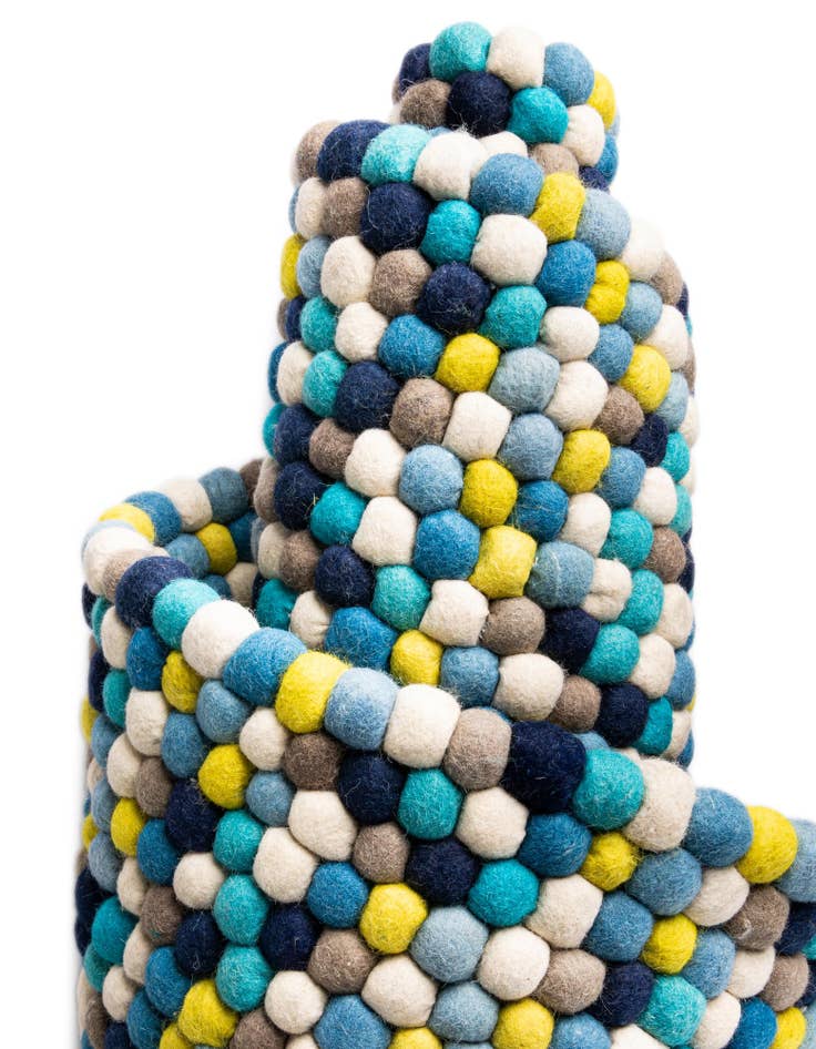 Detail image of  7' 10 x 7' 10 Felt Ball Wool Square Rug