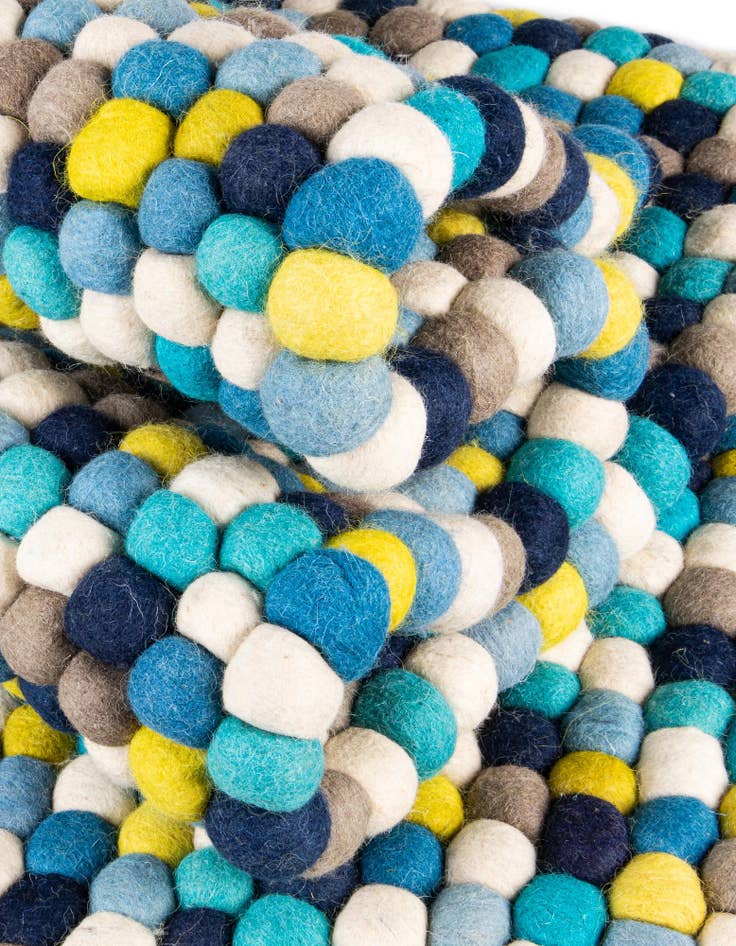Detail image of  7' 10 x 7' 10 Felt Ball Wool Square Rug