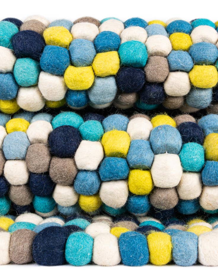Detail image of  7' 10 x 7' 10 Felt Ball Wool Square Rug