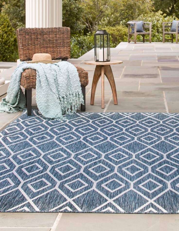 Detail image of  7' 10 x 7' 10  Washable Jill Zarin Turks and Caicos Indoor / Outdoor Square Rug
