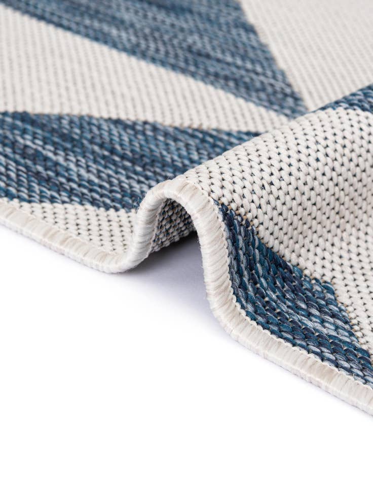 Detail image of  7' 10 x 7' 10  Washable Jill Zarin Napa Indoor / Outdoor Square Rug