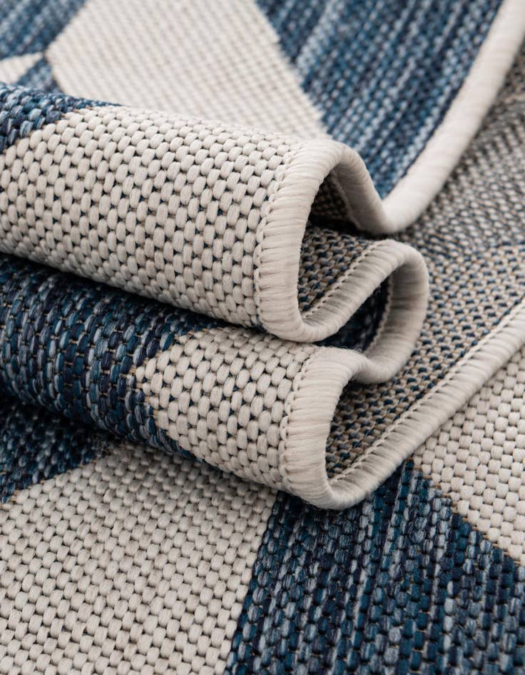 Detail image of  7' 10 x 7' 10  Washable Jill Zarin Napa Indoor / Outdoor Square Rug